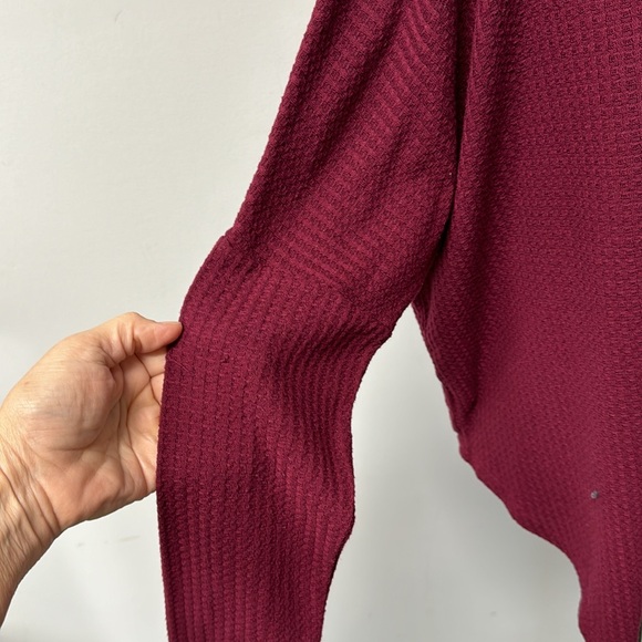 a.n.a. Waffle Knit Long Sleeve Button Front Tie Bottom Shirt Large oversized - Picture 5 of 8